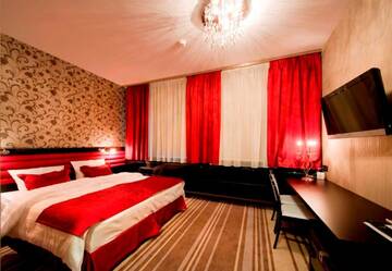 Фото номера Двухместный номер с 1 кроватью Отель Hotel Symfonia Osjaków г. Осьякув 3