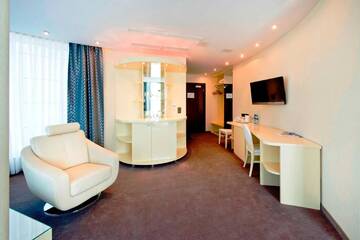 Фото номера Апартаменты Отель Hotel Symfonia Osjaków г. Осьякув 7